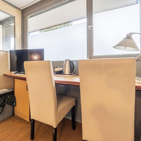 Sleep & Go Brugge Hotel Bagian luar foto
