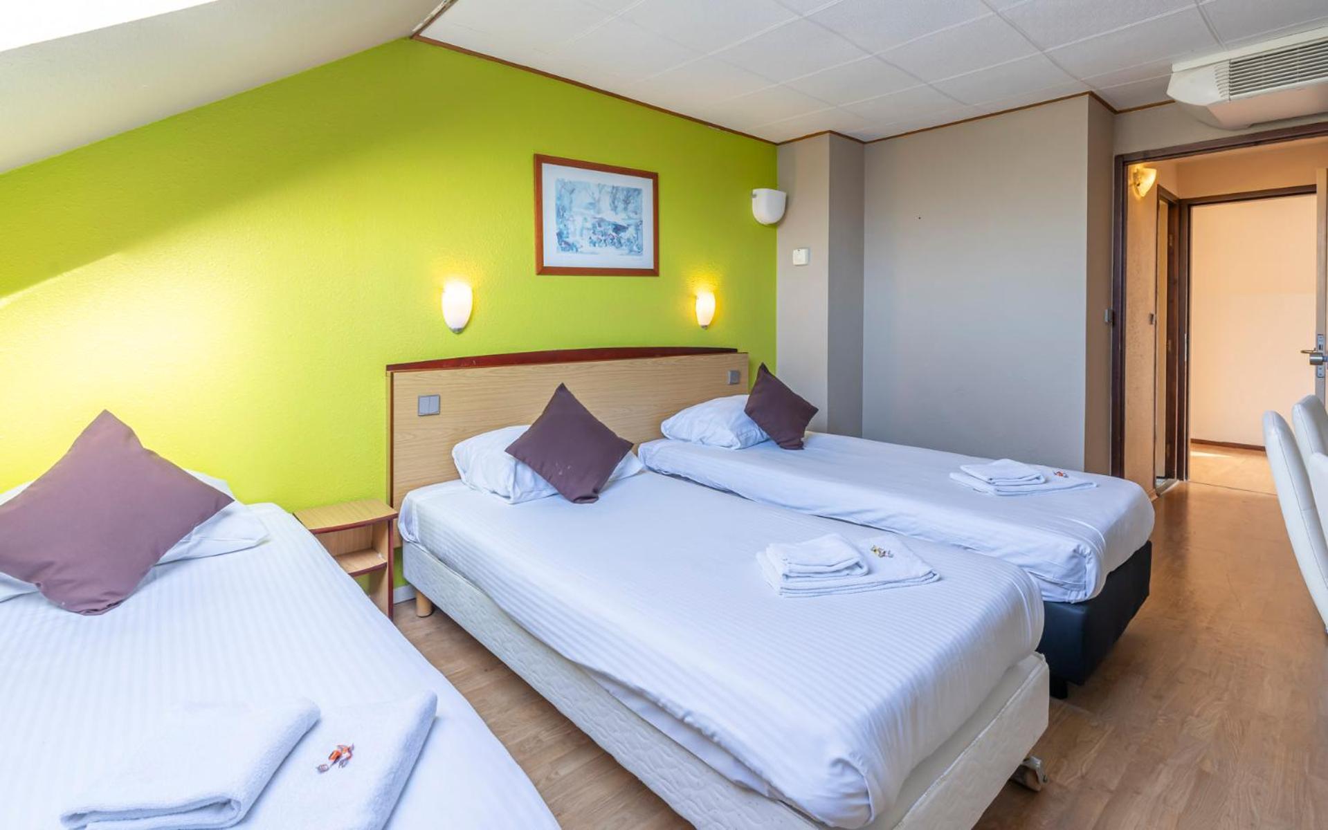Sleep & Go Brugge Hotel Bagian luar foto
