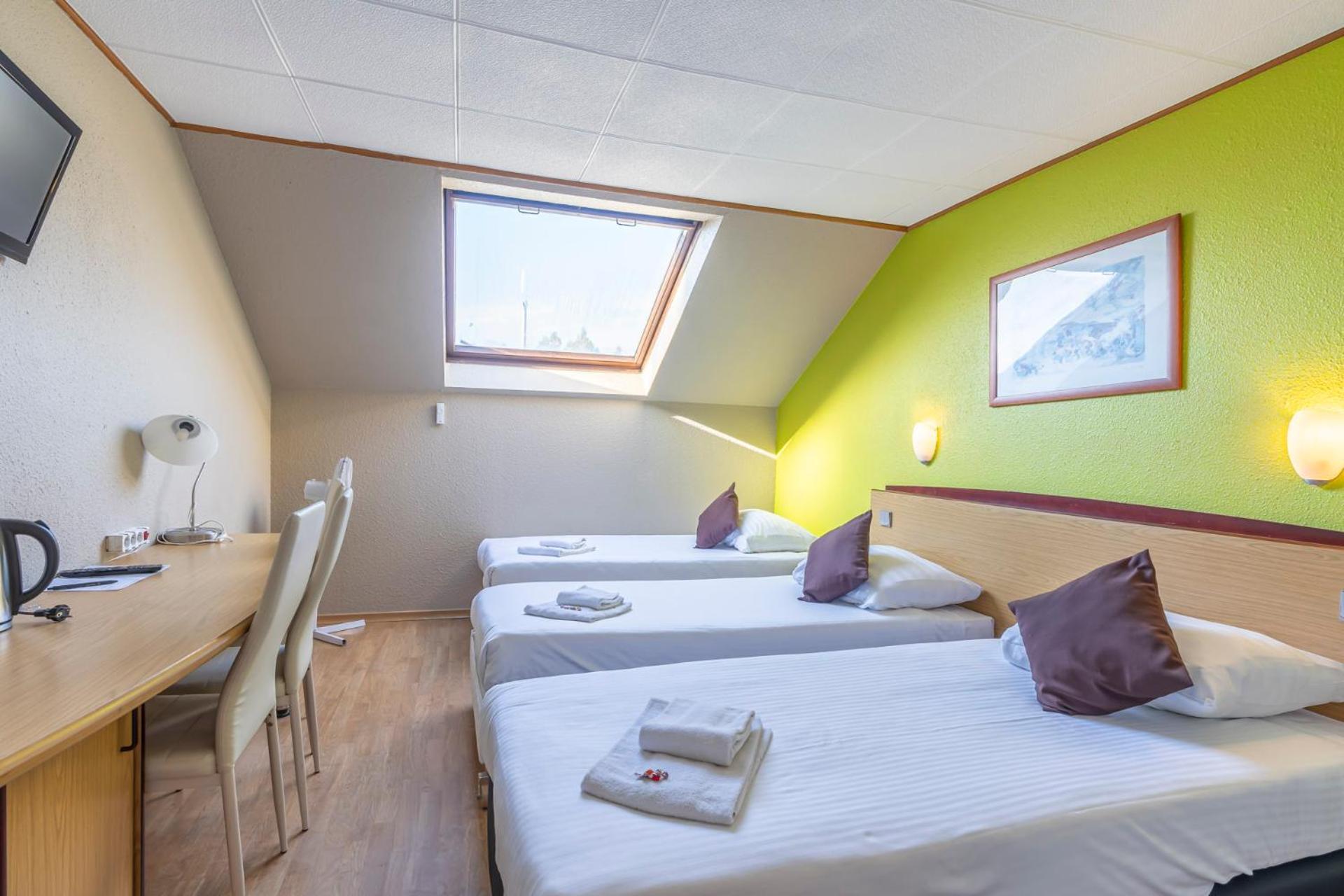 Sleep & Go Brugge Hotel Bagian luar foto