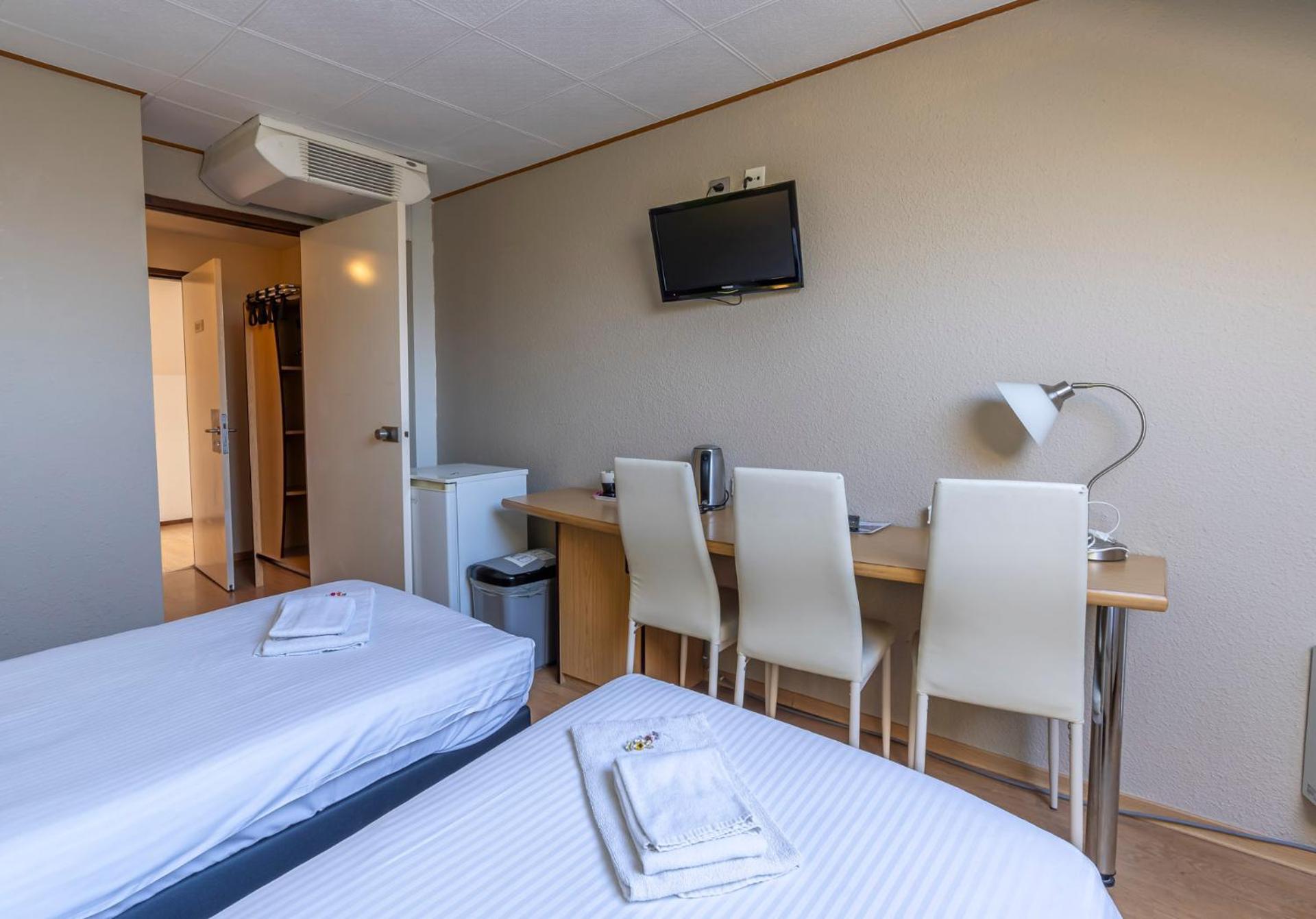 Sleep & Go Brugge Hotel Bagian luar foto
