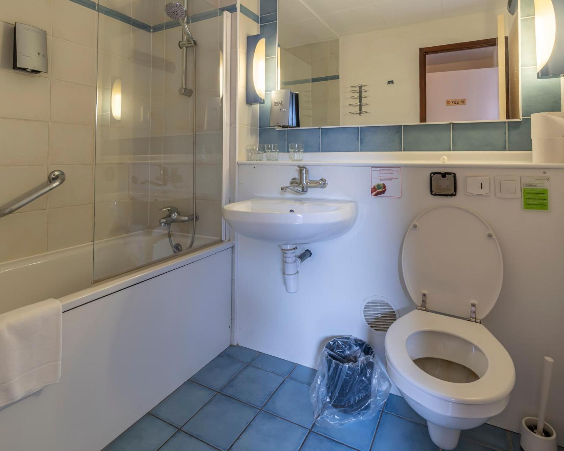 Sleep & Go Brugge Hotel Bagian luar foto