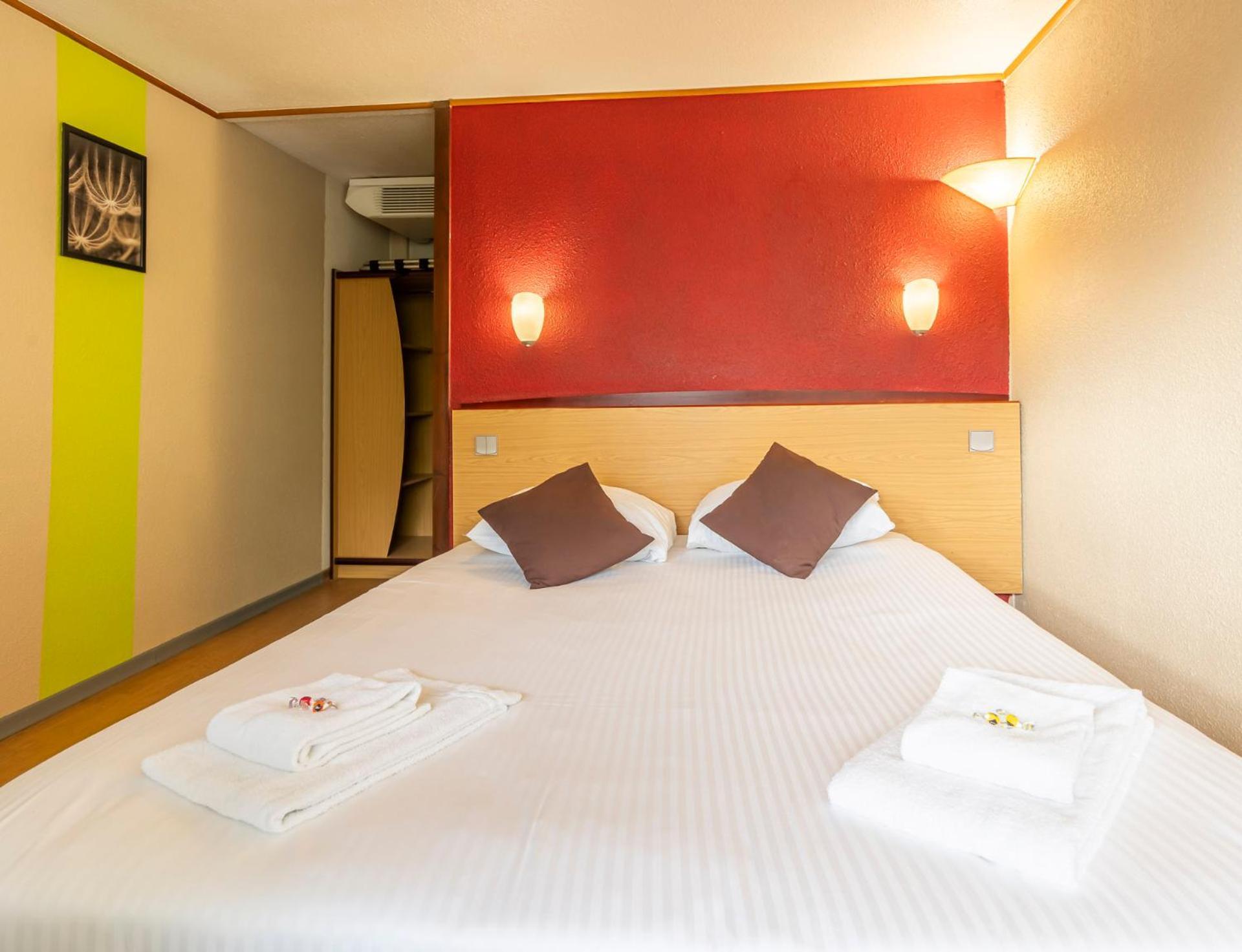 Sleep & Go Brugge Hotel Bagian luar foto