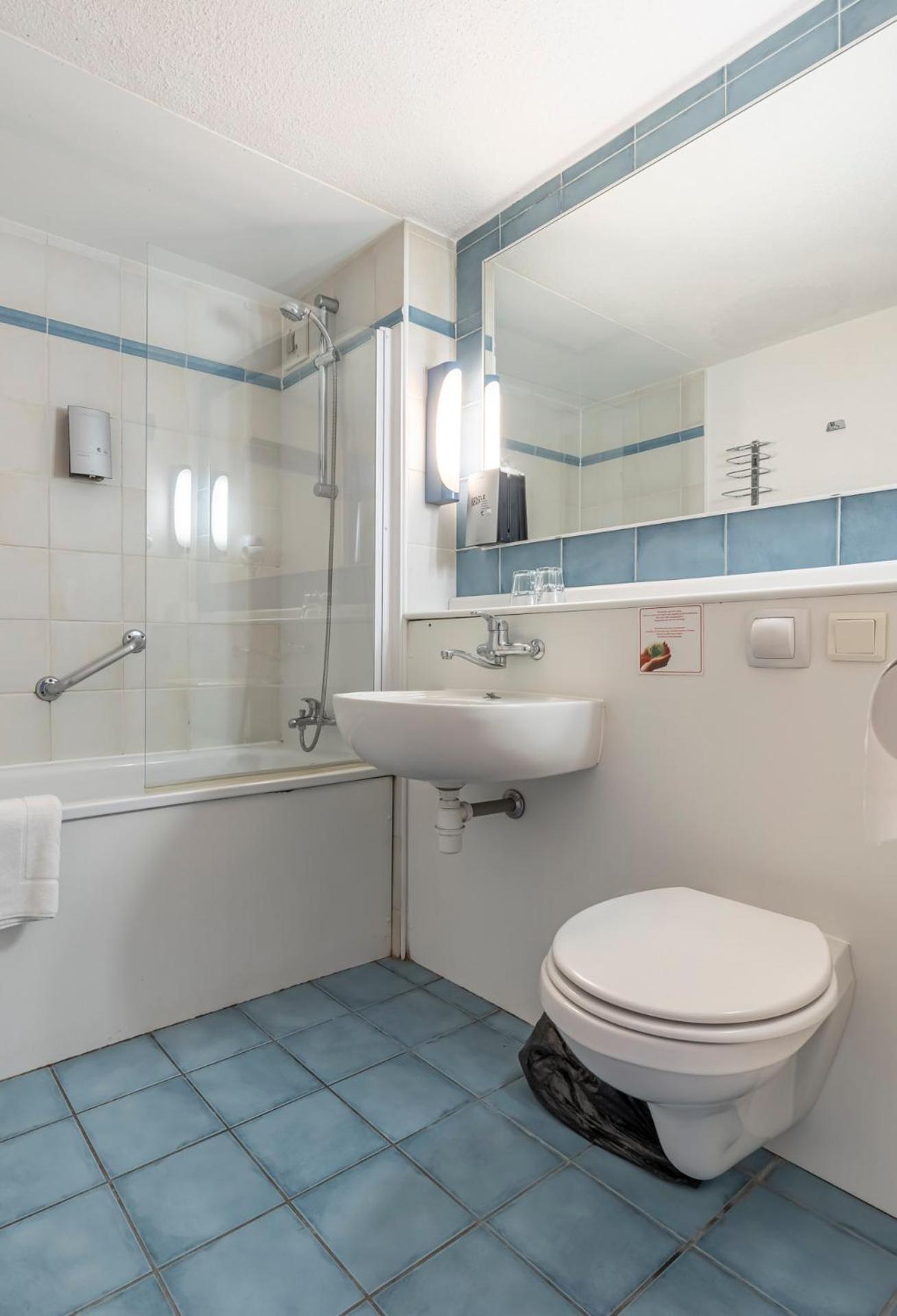 Sleep & Go Brugge Hotel Bagian luar foto