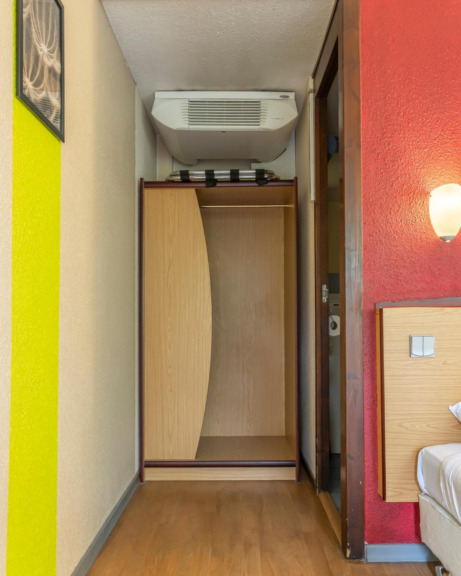 Sleep & Go Brugge Hotel Bagian luar foto