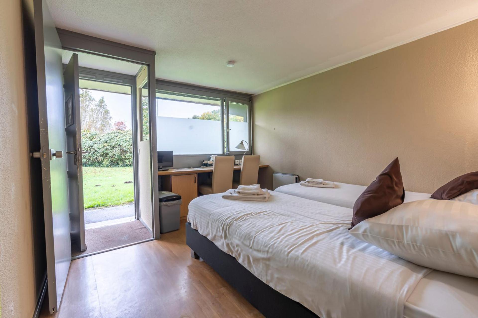 Sleep & Go Brugge Hotel Bagian luar foto