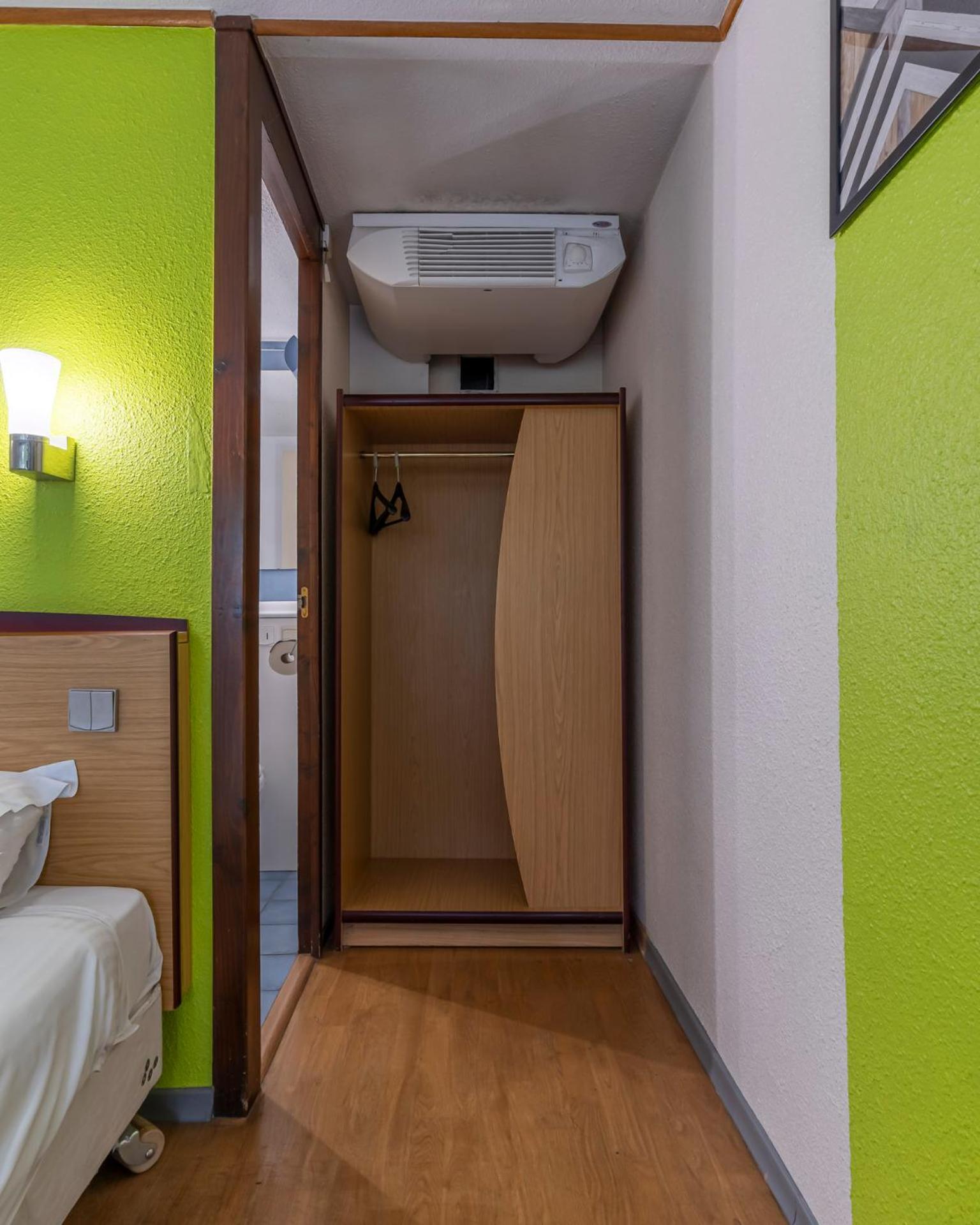 Sleep & Go Brugge Hotel Bagian luar foto